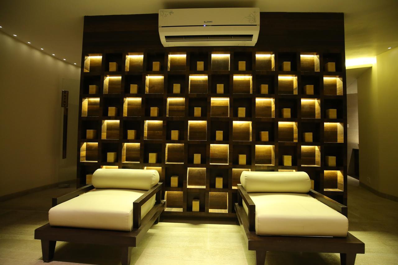 Rajhans Belliza Service Apartment Сурат Экстерьер фото