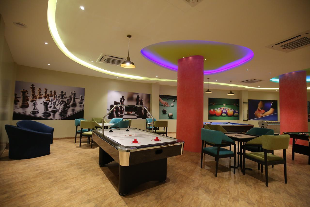 Rajhans Belliza Service Apartment Сурат Экстерьер фото