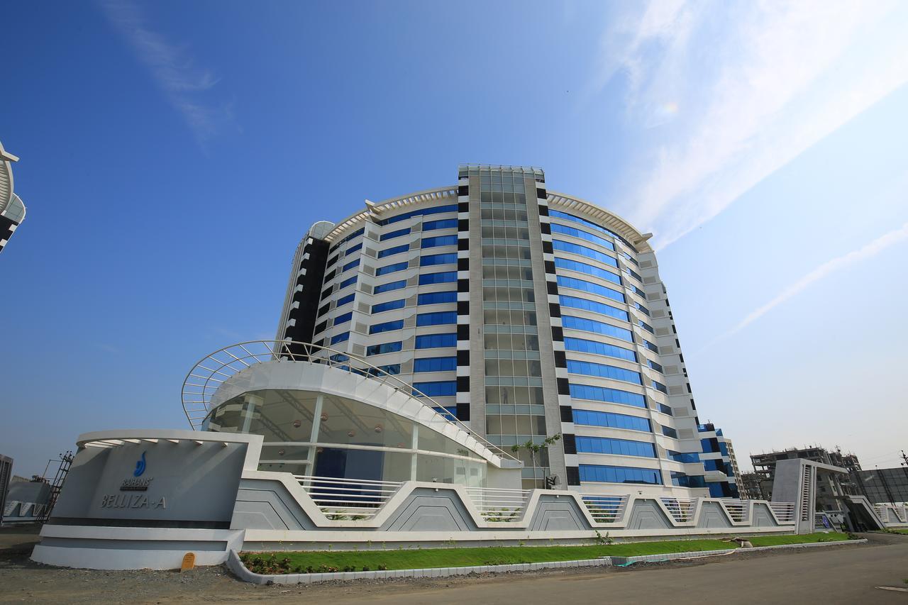 Rajhans Belliza Service Apartment Сурат Экстерьер фото
